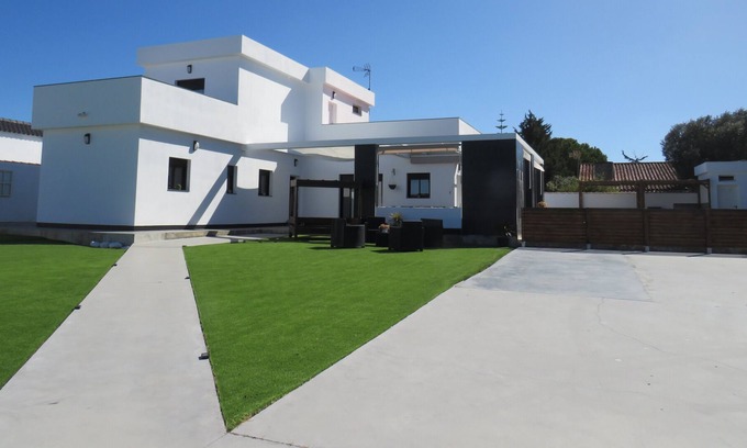 Los Franceses-la Vega Ski Chalet | Paradise in Chiclana de la Frontera