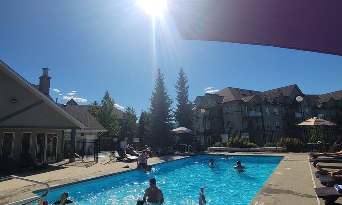 East Kootenay Condo | *Paradise at the Peaks*nCozy ground floor unit