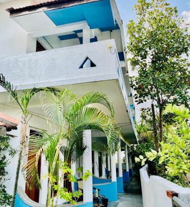 Pottuvil Division 2 Hotel | Paradise Bay Hotel & Surf Camp