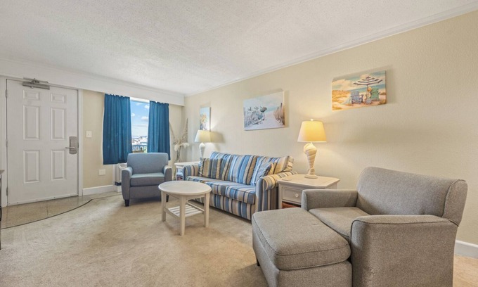 Hatteras Condo | Paradise By The Sea at Villas of Hatteras Landing - 1 Bedroom Near-Beach Condos with Pool Access