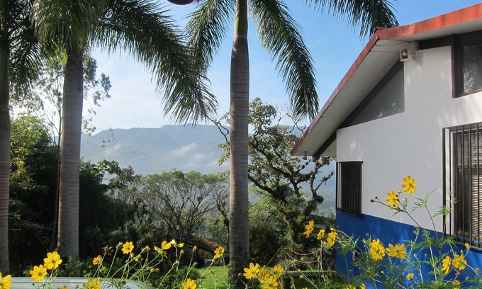 Santiago House | Paradise Costa Rica Central Valley Estate Sleeps up to 30 !