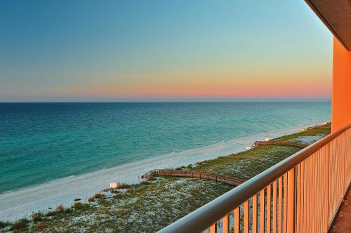 Navarre Beach Apartment | Paradise Found Direct Gulf Front 2 bedroom Condo
