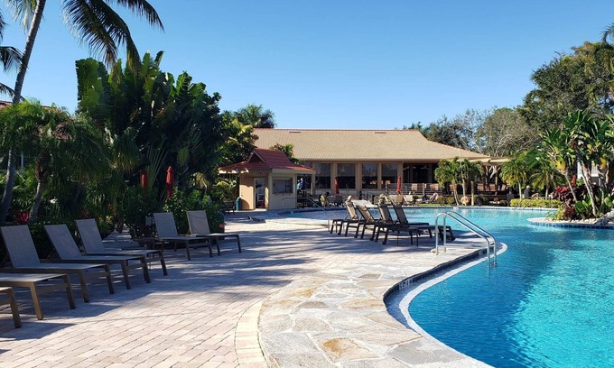 Naples House | Paradise Found @ Falling Waters Naples Florida
