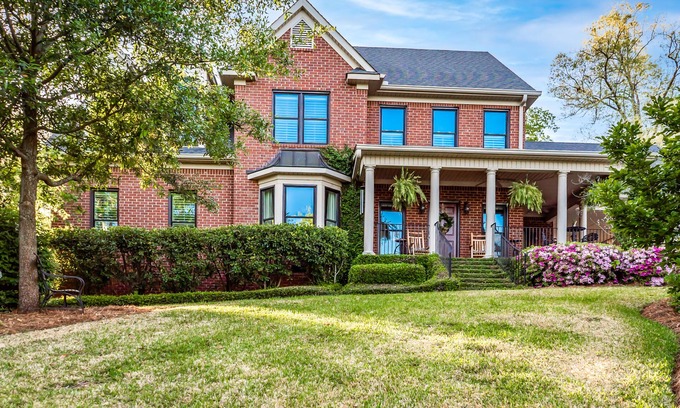 Augusta House | PARADISE FOUND Lakefront - Pool - Beautiful Views