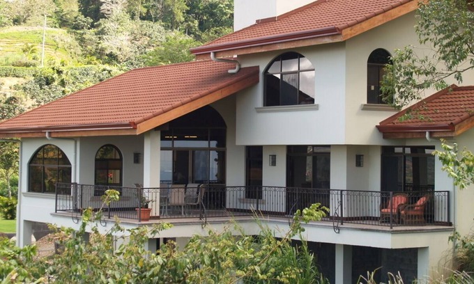 San Ramon House | Paradise getaway in Costa Rica