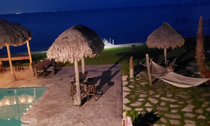 Bacliff House | Paradise Home