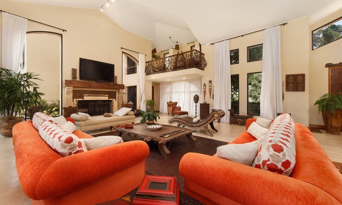 Punta del Este House | Paradise House Beverly Hills