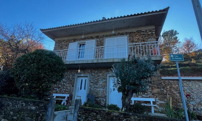 Ribeira de Pena Cottage | Paradise House