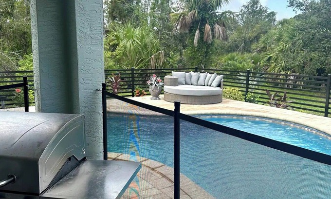 Gulf Cove House | Paradise in Port Charlotte -PRIVATE POOL! BEACH, GOLF, SUNSETS!