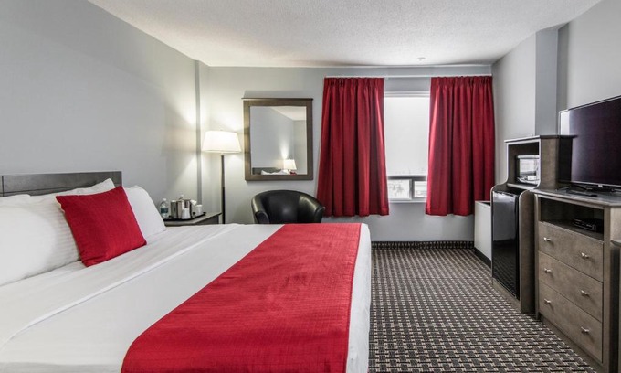 Grande Prairie Hotel | Paradise Inn & Conference Centre