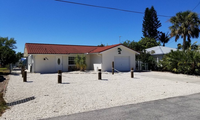Bokeelia House | Paradise just waiting for you!