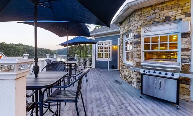 Tazewell House | Paradise Point on Norris Lake