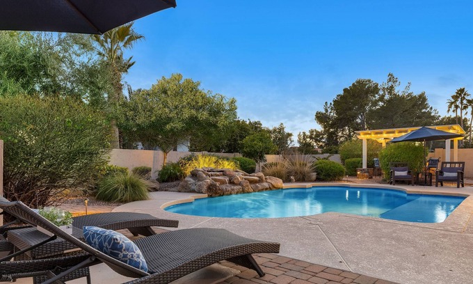 Buenavante House | Paradise Retreat 4BR Prime Scottsdale Location