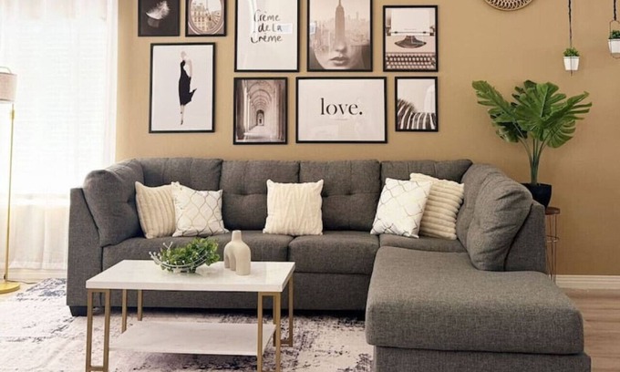 Spring Valley House | Paradise Retreat: 8 Beds, Pool Table, BBQ!