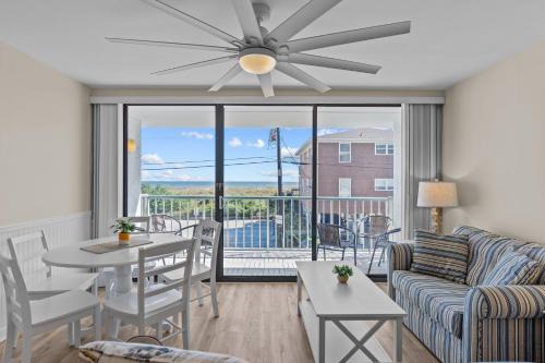 Carolina Beach Apartment | Paradise Towers #104