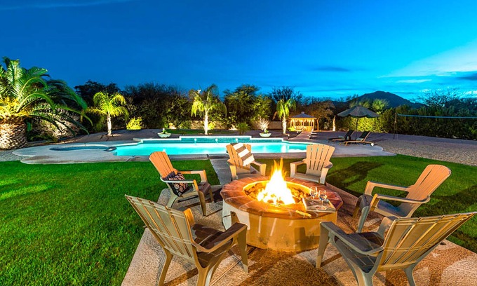 Paradise Valley Villa | Paradise Valley by AvantStay | Expansive Oasis w/Putting Green, Pool & Mtn Views