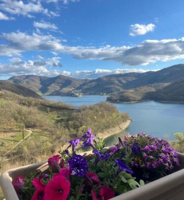 Rocca Sinibalda House | Paradiso sul lago