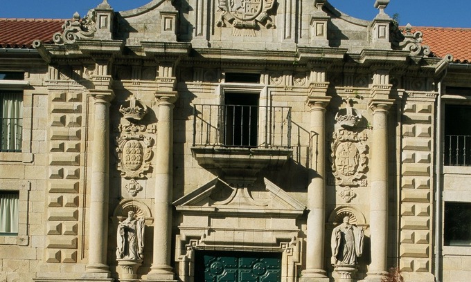 Santo Estevo de Ribas de Sil Hotel | Parador de Santo Estevo