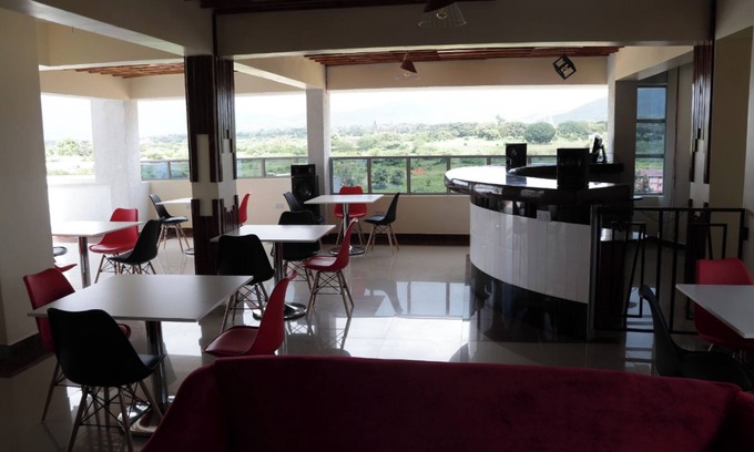 Wote Hotel | Paraiso Gardens Hotel