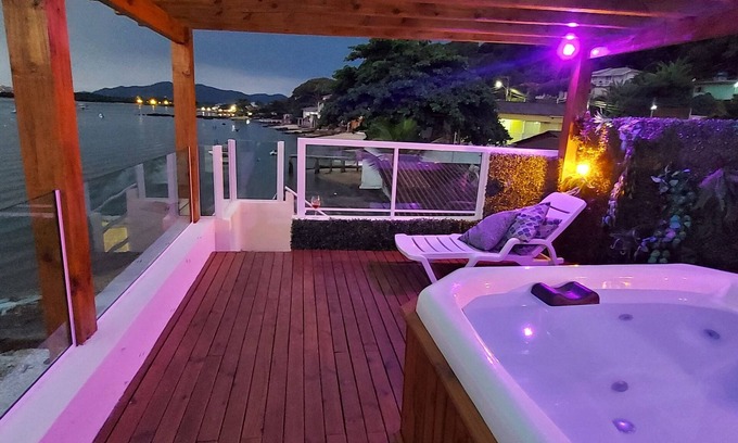 Ribeirao da Ilha House | Paraiso Ribeirão da Ilha Legitimo pé na Areia