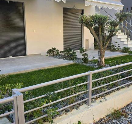 Ofrinion Apartment | Paralia Ofriniou Oasis Apartment with Swimming Pool Access and Starlink WIFI