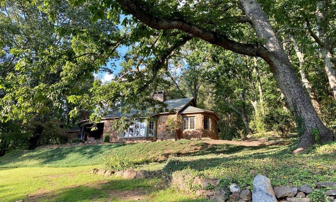 Greenville - Spartanburg House | Paris Mountain Resort