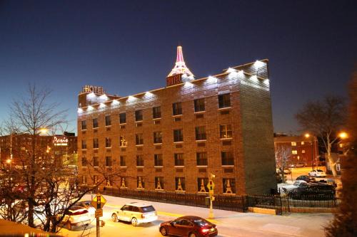 Queens Hotel | Paris Suites Hotel