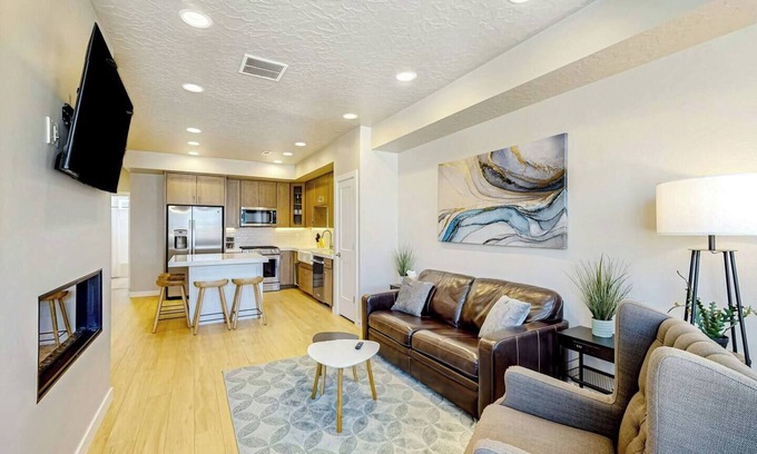 Park City House | Park City 3-bedroom/3-bath townhome, 15 mins to PCMR/DV, 40 mins to SLC airport