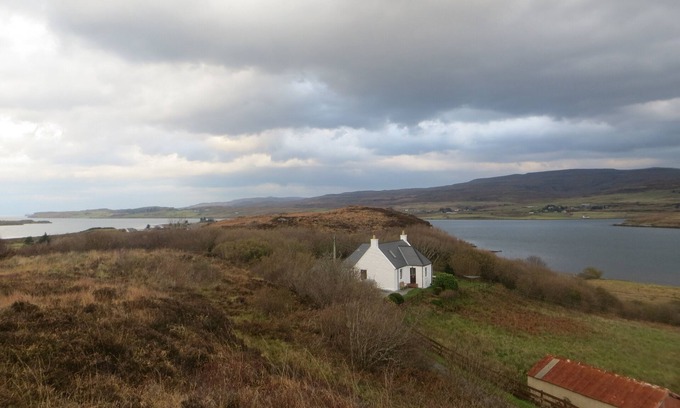 Suladale Cottage | Park Cottage - A very private and scenic holiday home.