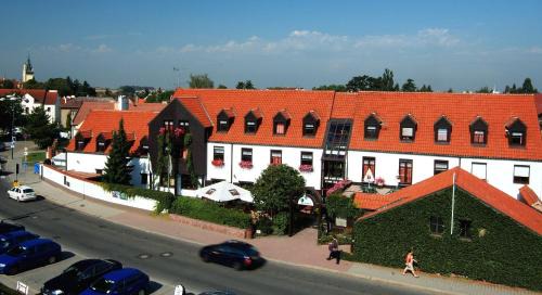 Pruhonice Hotel | Park Hotel Pruhonice