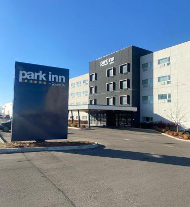Leduc Hotel | Park Inn by Radisson Edmonton Airport