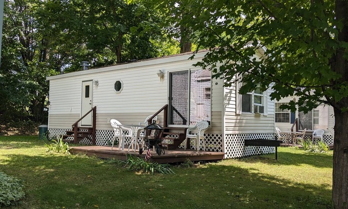 Perry House | Park model unit #2 for rent by Silver Lake NY