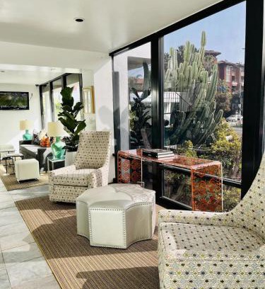 La Brea Hotel | Park Plaza Lodge