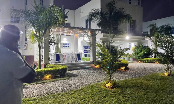 Cape Coast Hotel | Park Springs Hotel