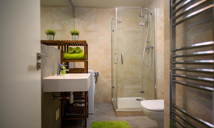 Prague 3 Apartment | Park View Apartment