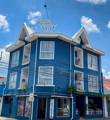 Carmen Hotel | Park View Hotel & Restaurant