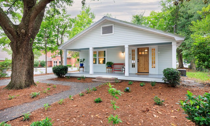 Biloxi House | Park your car and walk to EVERYTHING downtown Ocean Springs has to offer!
