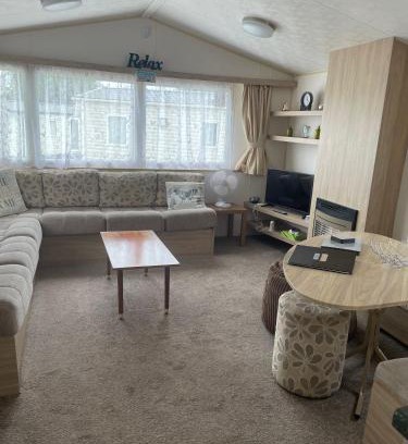 Great Yarmouth Resort | Parkdean Static caravan on cherry tree holiday park