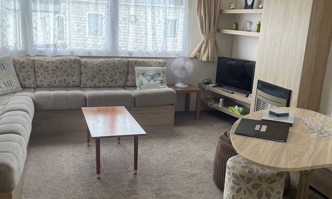 Great Yarmouth House | Parkdean Static caravan on cherry tree holiday park