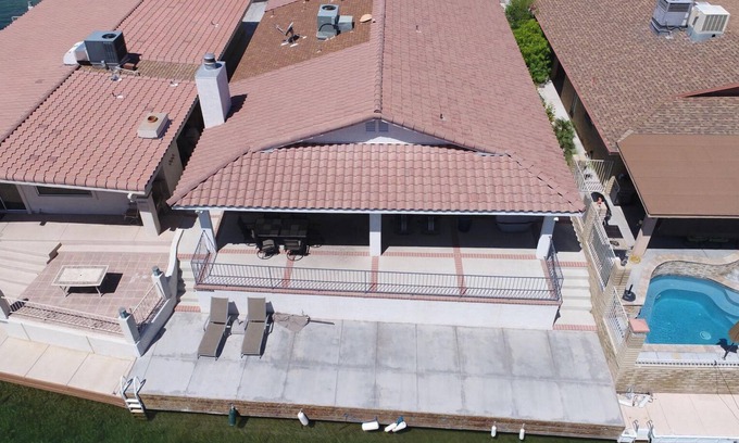 Moovalya Keys House | Parker Keys-Two Houses from the River