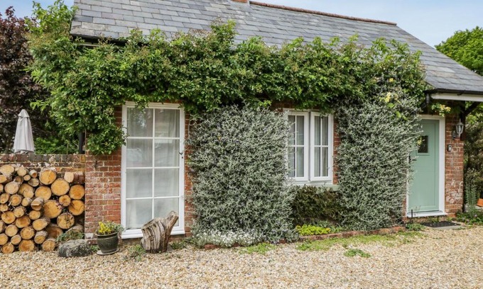 Sturminster Marshall House | Parkfield Cottage