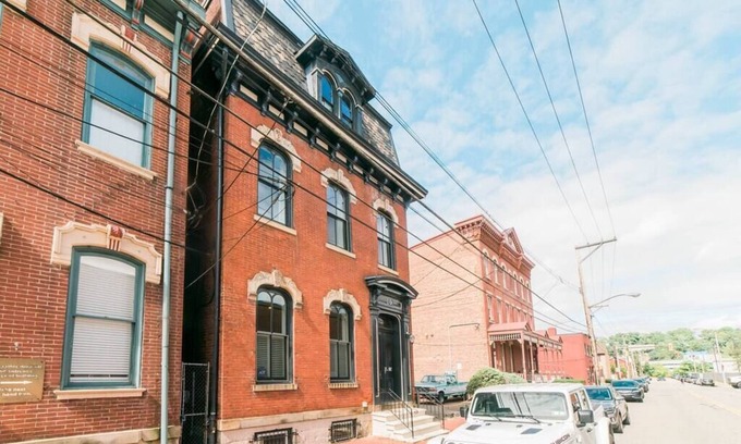 Manchester Apartment | Parking - Walkable - GroupStays - Washer