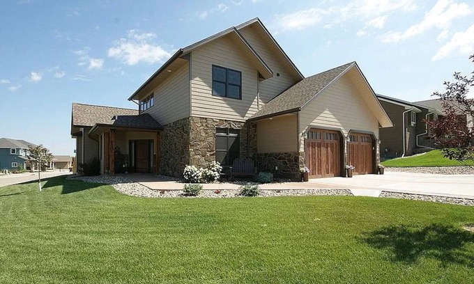 Rapid City House | Parkside Paradise | Spacious home in Rapid City with fireplace, grill, and W/D