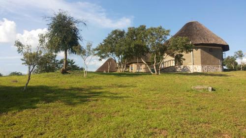 Pakwach Hotel | Parkside Safari Lodge