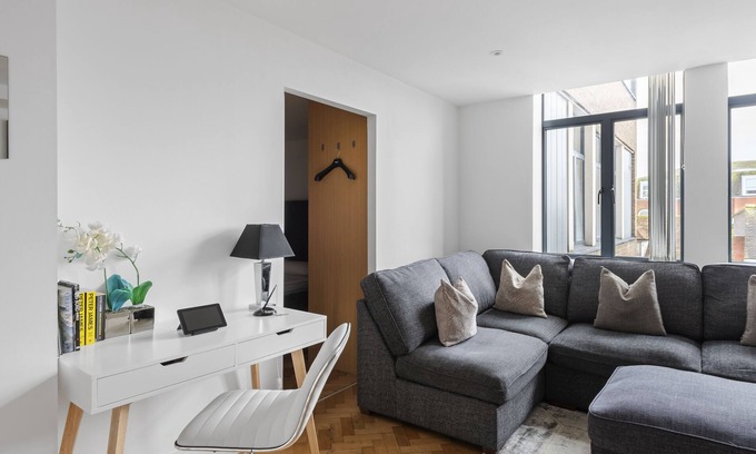 Chelmsford Apartment | Parkway House