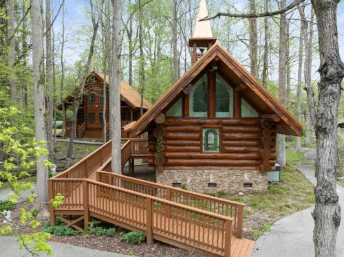 Gatlinburg - Pigeon Forge House | Parkway Treasure cabin