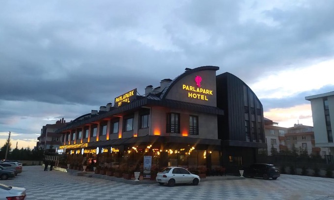 Selcuklu Hotel | Parla Park Otel