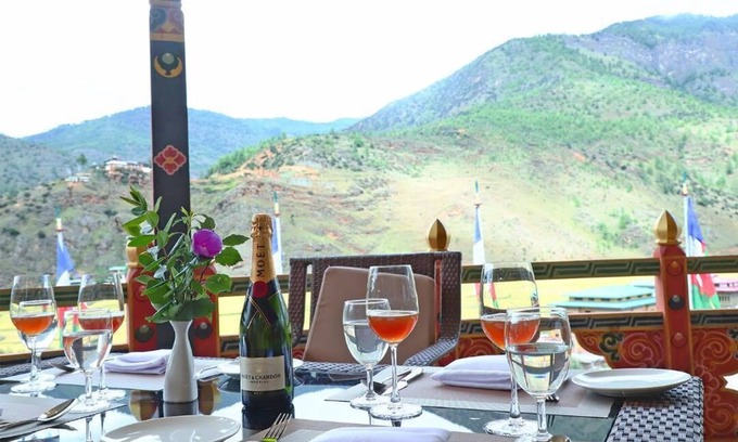 Paro Hotel | Paro Grand Resort