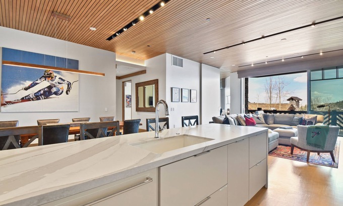 Empire Pass Condo | PARQ 4 AT EMPIRE PASS TALISKER CLUB ACCESS SKI IN/OUT POOL SPA DINING SKI VALET
