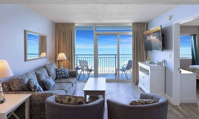 Myrtle Beach Condo | Parrot-ise by StayMareni - Oceanfront Suite
